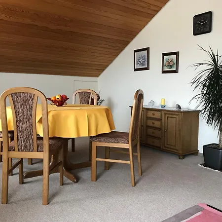 Im Dachgeschoss Apartment *